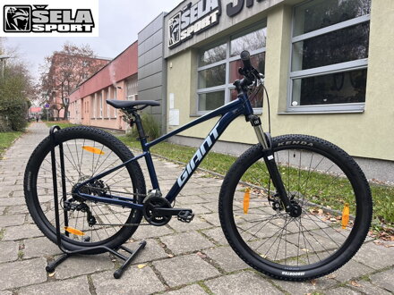Giant Talon 29 5 - 2023 Metalic Navy / SLEVA 37,5% !