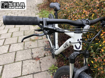 Liv Tempt 29 5 - 2023 bílá / SLEVA 30% + ZMĚNA SPECIFIKACE KOTOUČOVÝCH BRZD NA HYDRAULICKÉ!